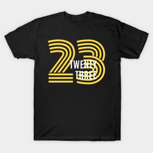 2023. Simple Typography Black And Gold 2023 Design T-Shirt